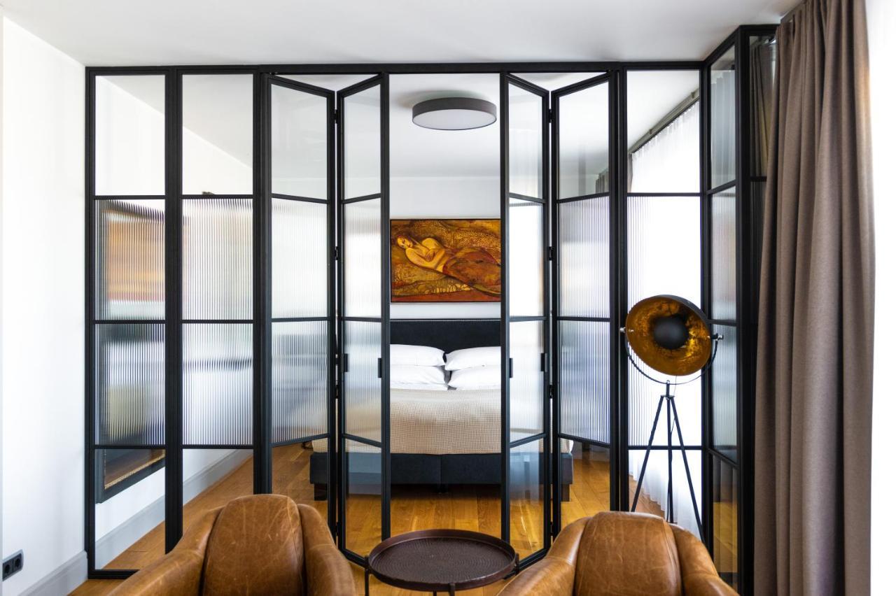 7Th Floor Rooms & Apartments גדינייה מראה חיצוני תמונה